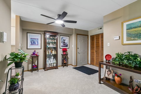 Tiny photo for 4948 Circle Court #704, Crestwood, IL 60418 (MLS # 12788168)
