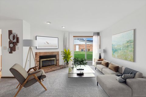 Tiny photo for Willowbrook, IL 60527 (MLS # 12504377)