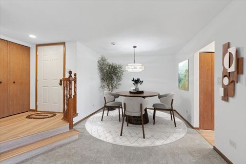 Tiny photo for Willowbrook, IL 60527 (MLS # 12504377)