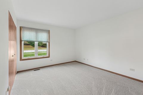 Tiny photo for Willowbrook, IL 60527 (MLS # 12504377)