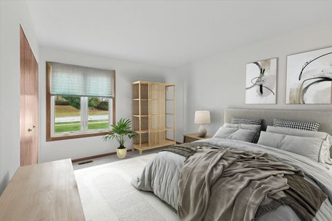 Tiny photo for Willowbrook, IL 60527 (MLS # 12504377)