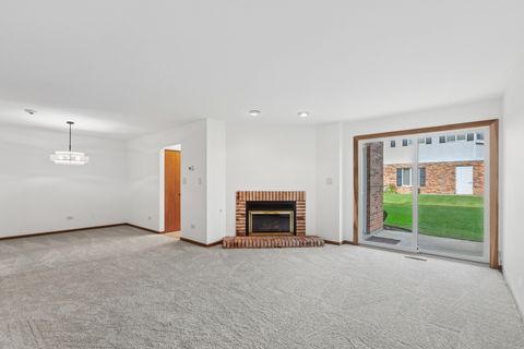 Tiny photo for Willowbrook, IL 60527 (MLS # 12504377)