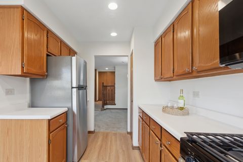 Tiny photo for Willowbrook, IL 60527 (MLS # 12504377)