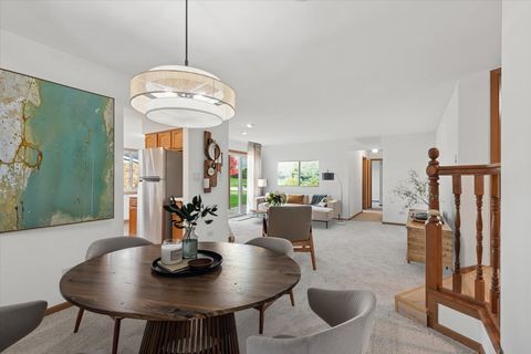 Tiny photo for Willowbrook, IL 60527 (MLS # 12504377)