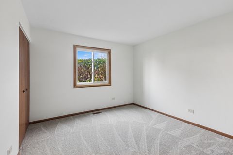 Tiny photo for Willowbrook, IL 60527 (MLS # 12504377)