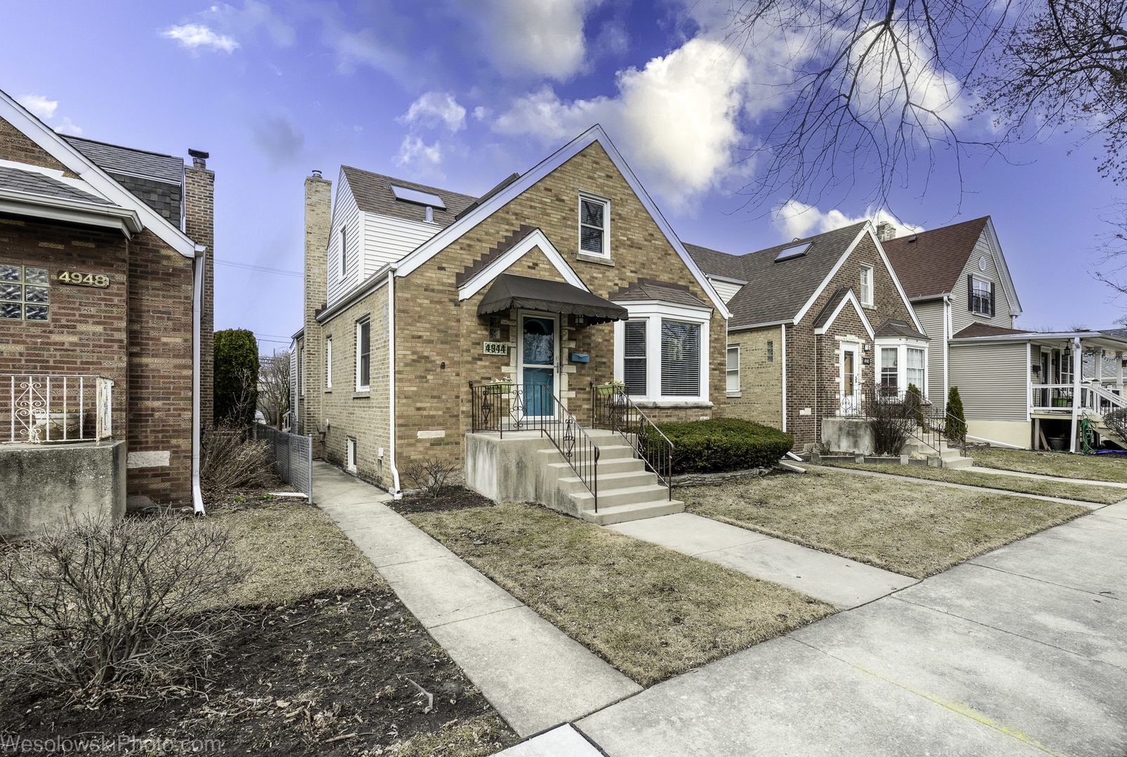 4944 W Winona Street