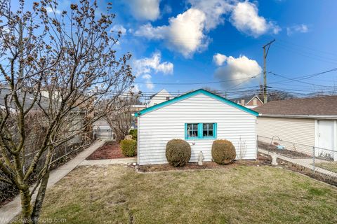 Tiny photo for 4944 W Winona Street, Chicago, IL 60630 (MLS # 12570589)