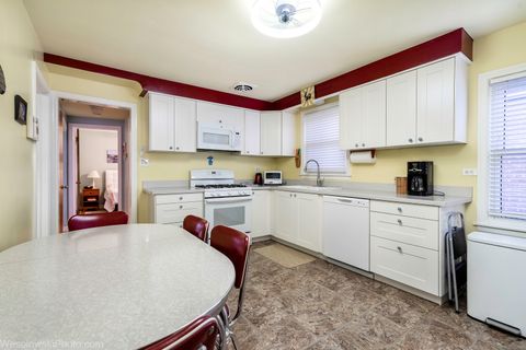 Tiny photo for 4944 W Winona Street, Chicago, IL 60630 (MLS # 12570589)