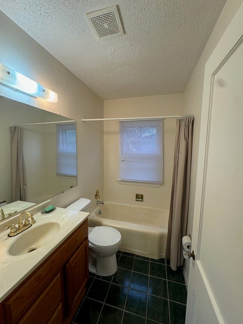 Tiny photo for 2652 Whitewood Avenue, Davenport, IA 52802 (MLS # 12760191)