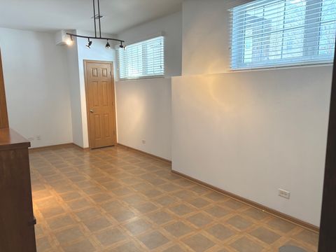 Tiny photo for 171 Shaftesbury Street #171, Carol Stream, IL 60188 (MLS # 12548845)