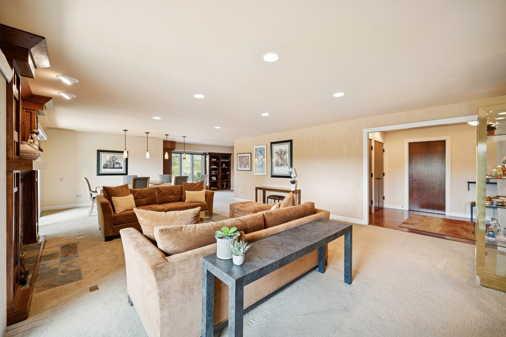 1721 W MISSION HILLS Road 202
