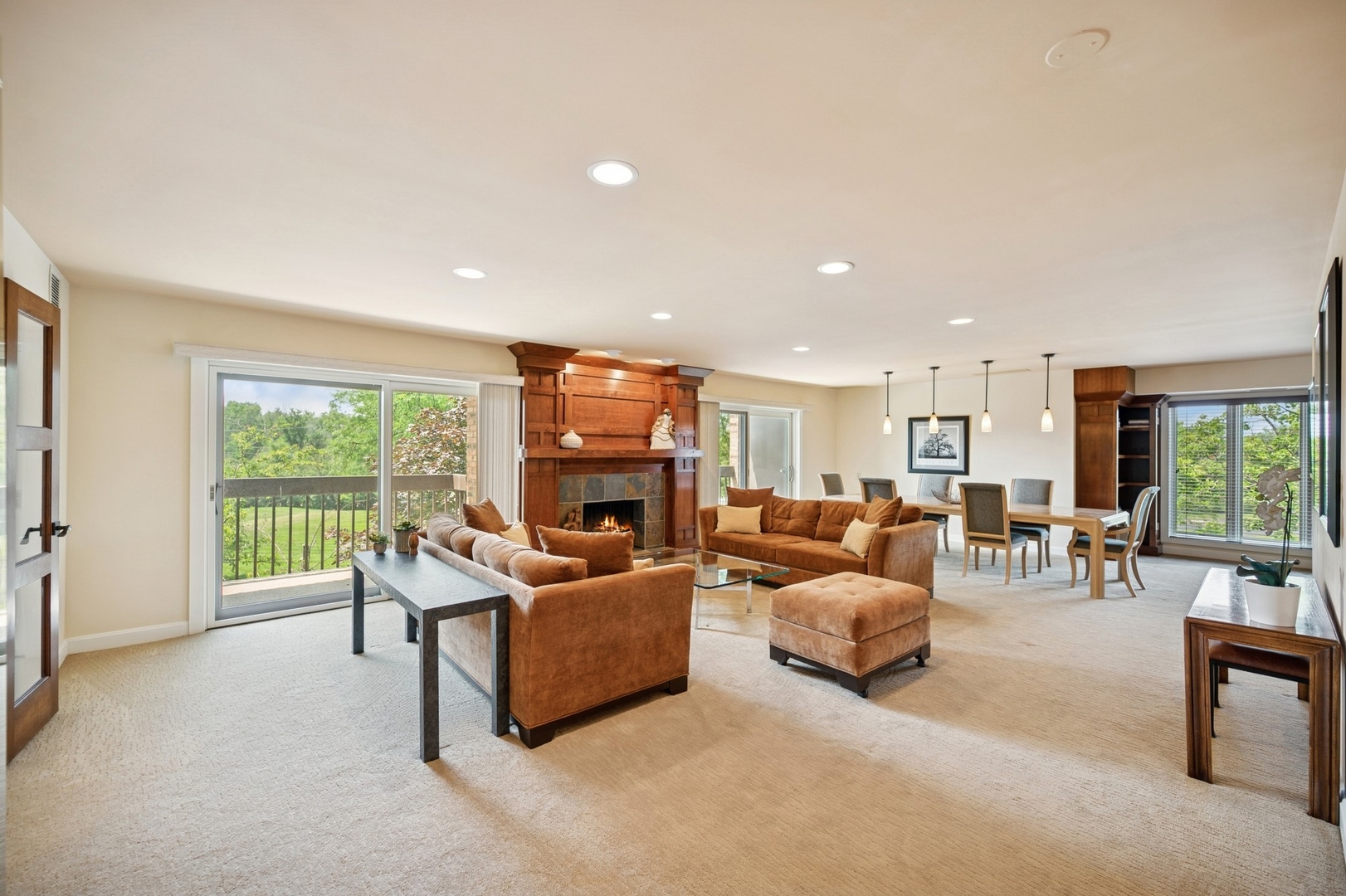 1721 W MISSION HILLS Road 202