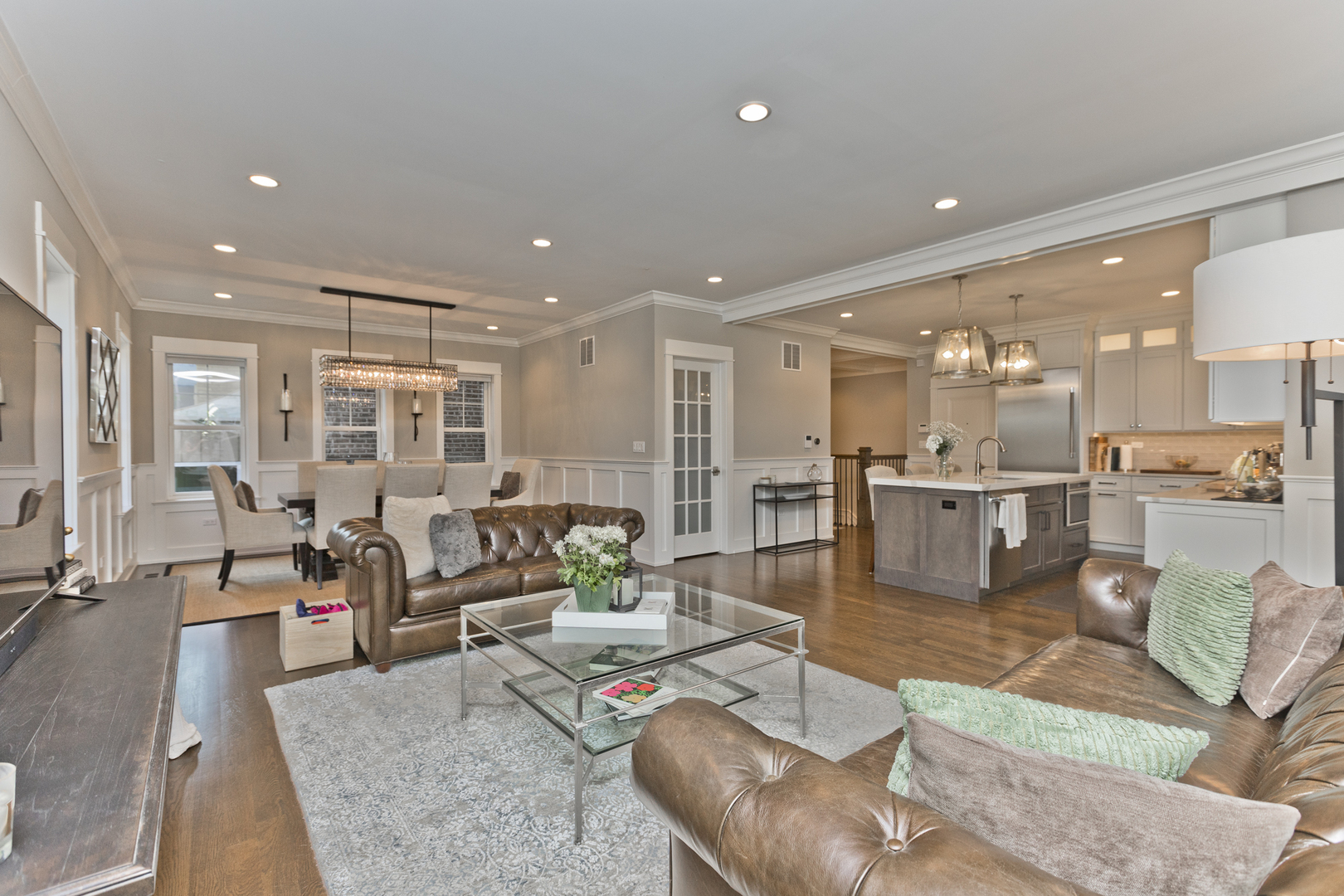 4753 N Hamilton Avenue 1N