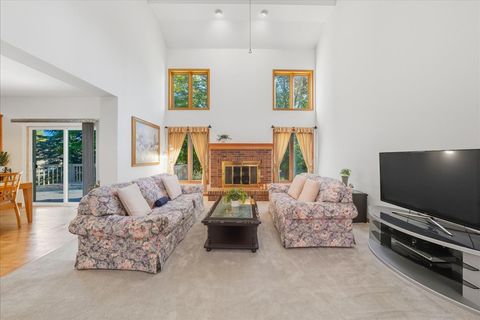 Tiny photo for 8 Mossfield Court, Sugar Grove, IL 60554 (MLS # 12495372)