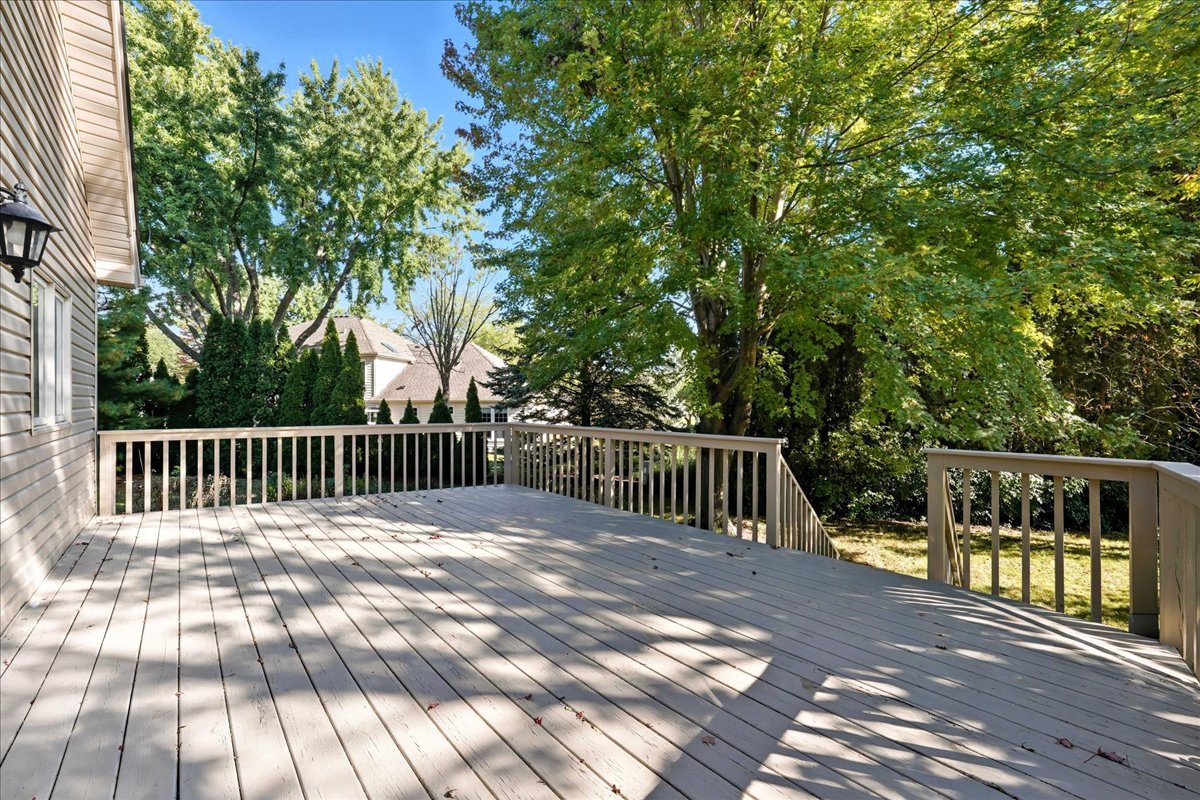 Sugar Grove, Illinois 60554, United States, 3 Bedrooms Bedrooms, ,3 BathroomsBathrooms,Residential,Active,227458