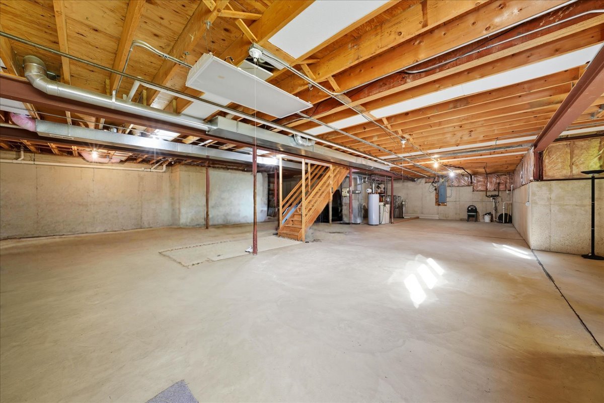 Sugar Grove, Illinois 60554, United States, 3 Bedrooms Bedrooms, ,3 BathroomsBathrooms,Residential,Active,227458