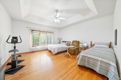 Tiny photo for 8 Mossfield Court, Sugar Grove, IL 60554 (MLS # 12495372)