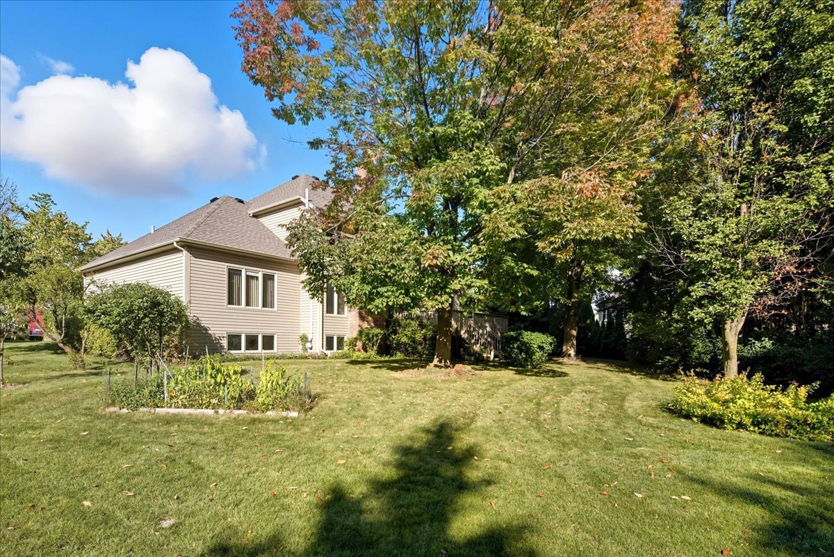 Sugar Grove, Illinois 60554, United States, 3 Bedrooms Bedrooms, ,3 BathroomsBathrooms,Residential,Active,227458