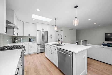 Tiny photo for 2518 N Ridge Avenue, Arlington Heights, IL 60004 (MLS # 12646117)