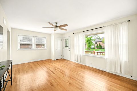 Tiny photo for 449 W Verret Street, Elmhurst, IL 60126 (MLS # 12631962)