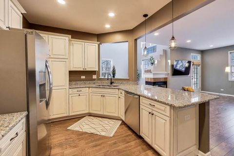 Tiny photo for 2304 Stonegate Road, Algonquin, IL 60102 (MLS # 12530574)