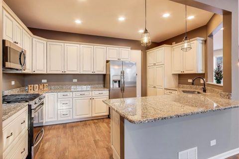 Tiny photo for 2304 Stonegate Road, Algonquin, IL 60102 (MLS # 12530574)