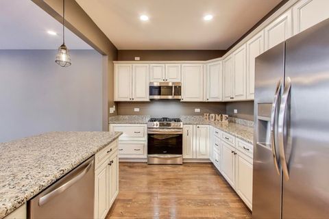 Tiny photo for 2304 Stonegate Road, Algonquin, IL 60102 (MLS # 12530574)