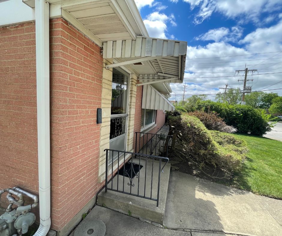 317 S Louis Street