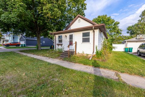 Tiny photo for 348 N Market Street, Seneca, IL 61360 (MLS # 12481930)