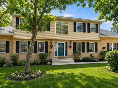 Tiny photo for 1335 Laurel Oaks Drive, Streamwood, IL 60107 (MLS # 12738397)