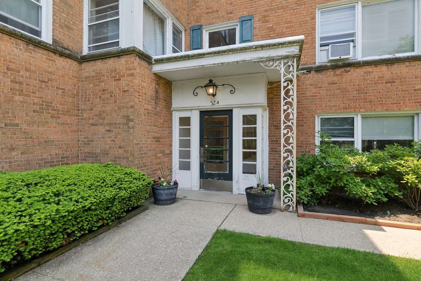 524 Michigan Avenue 3N