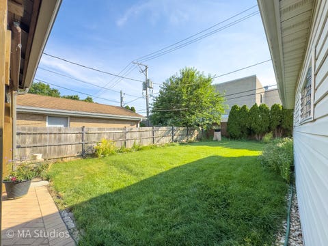 Tiny photo for 7940 N Oketo Avenue, Niles, IL 60714 (MLS # 12730715)