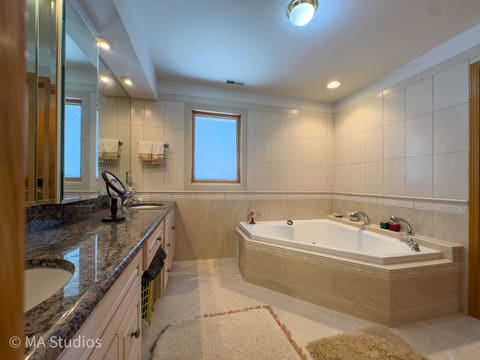 Tiny photo for 7940 N Oketo Avenue, Niles, IL 60714 (MLS # 12730715)