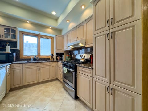 Tiny photo for 7940 N Oketo Avenue, Niles, IL 60714 (MLS # 12730715)