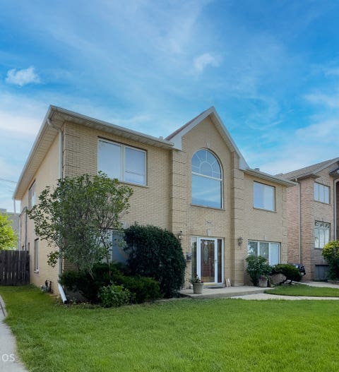 Tiny photo for 7940 N Oketo Avenue, Niles, IL 60714 (MLS # 12730715)