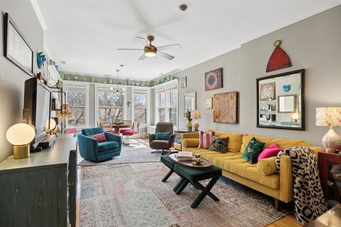 Tiny photo for 233 Clinton Avenue #3S, Oak Park, IL 60302 (MLS # 12611887)