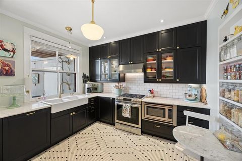 Tiny photo for 233 Clinton Avenue #3S, Oak Park, IL 60302 (MLS # 12611887)