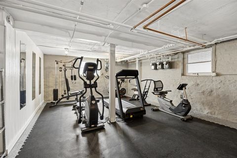 Tiny photo for 233 Clinton Avenue #3S, Oak Park, IL 60302 (MLS # 12611887)