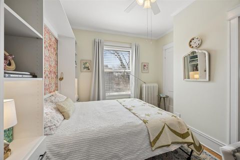 Tiny photo for 233 Clinton Avenue #3S, Oak Park, IL 60302 (MLS # 12611887)