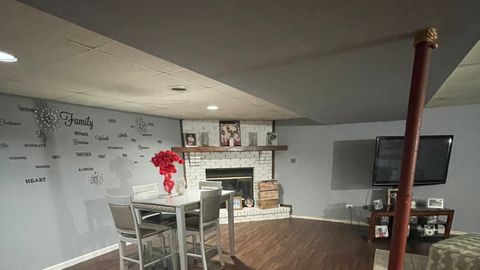 Tiny photo for 690 Renee Drive, South Elgin, IL 60177 (MLS # 12594086)