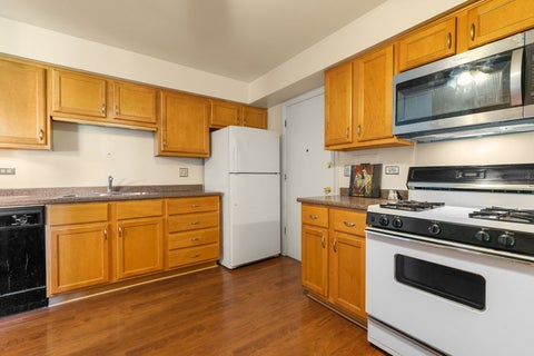 Tiny photo for 1320 Lore Lane #2-114, Lombard, IL 60148 (MLS # 12709924)