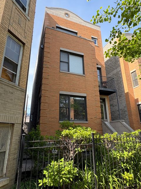 2918 W Palmer Street 1 Chicago IL 60647