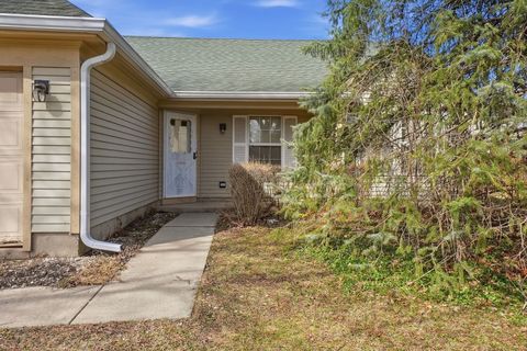 Tiny photo for 2124 BALDWIN Lane, Hanover Park, IL 60133 (MLS # 12598598)