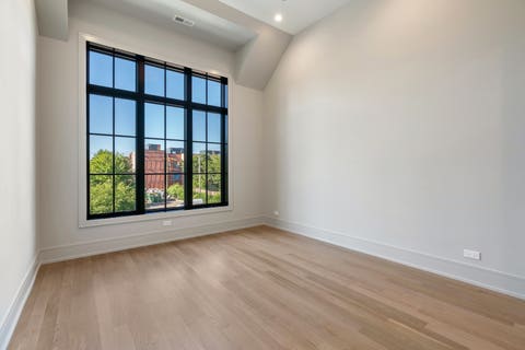 Tiny photo for 2214 W Oakdale Avenue, Chicago, IL 60618 (MLS # 12685960)