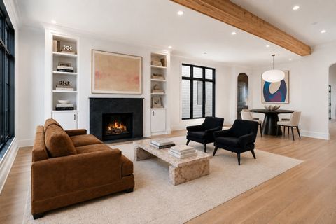 Tiny photo for 2214 W Oakdale Avenue, Chicago, IL 60618 (MLS # 12685960)