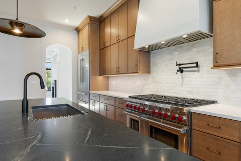 Tiny photo for 2214 W Oakdale Avenue, Chicago, IL 60618 (MLS # 12685960)
