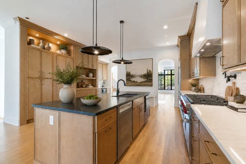 Tiny photo for 2214 W Oakdale Avenue, Chicago, IL 60618 (MLS # 12685960)