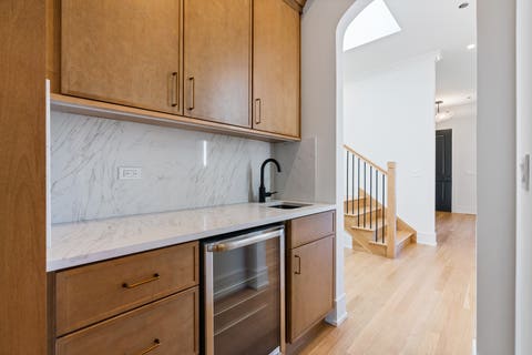 Tiny photo for 2214 W Oakdale Avenue, Chicago, IL 60618 (MLS # 12685960)