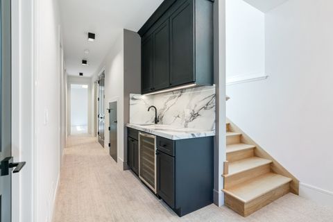 Tiny photo for 2214 W Oakdale Avenue, Chicago, IL 60618 (MLS # 12685960)
