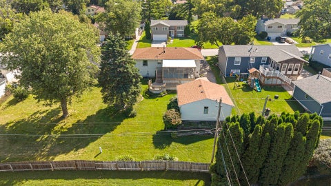 Tiny photo for 3620 Oakwood Drive, Bettendorf, IA 52722 (MLS # 12722007)